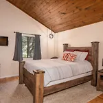 Cedar Ridge Cabin- Spa-Pet And Family Friendly