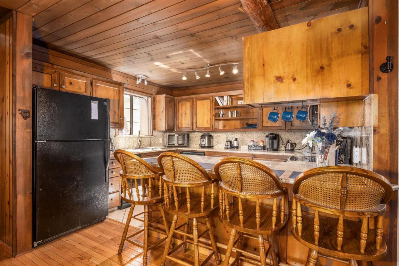 Cedar Ridge Cabin- Spa-pet And Family Friendly Casa de férias