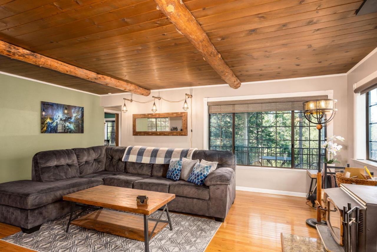 Cedar Ridge Cabin- Spa-pet And Family Friendly Casa de férias *