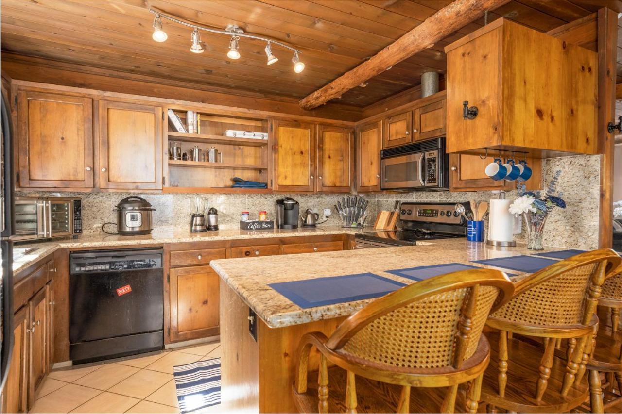 Casa de férias Cedar Ridge Cabin- Spa-pet And Family Friendly Oakhurst
